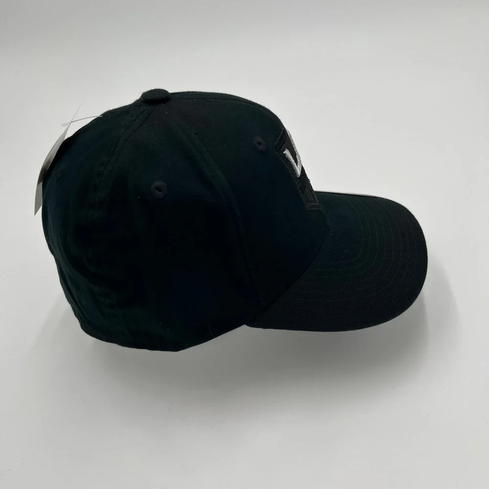 Adidas NHL Los Angeles Kings Black Structured Flex Fit Hat S/M New‎